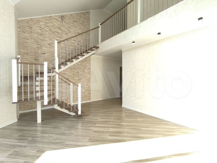 Дом 180 м² на участке 15 сот.