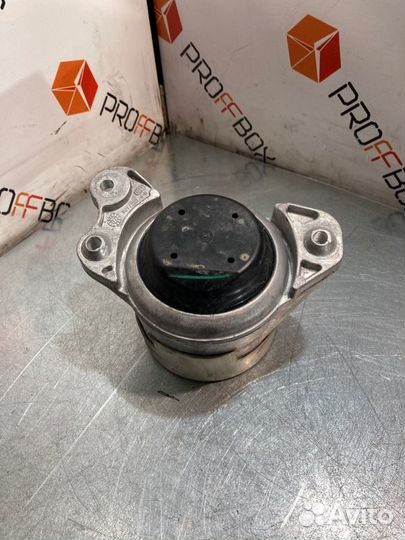 Подушка крепления двигателя Mercedes C-Class W205