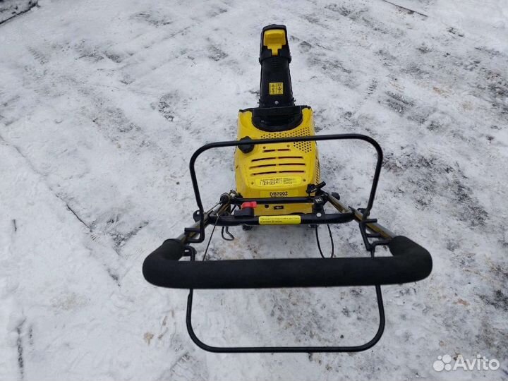Снегоуборщик бензиновый (не самоходный)