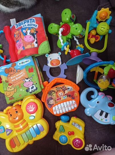 Игрушки для малышей пакетом
