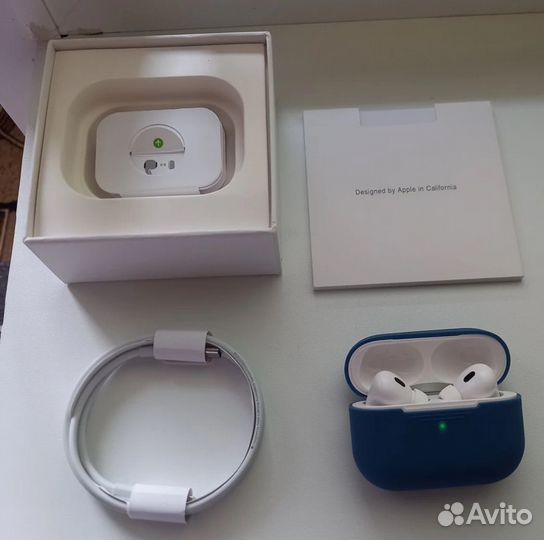 Airpods про