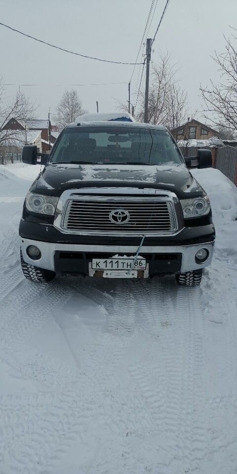 Toyota Tundra: фото владельца