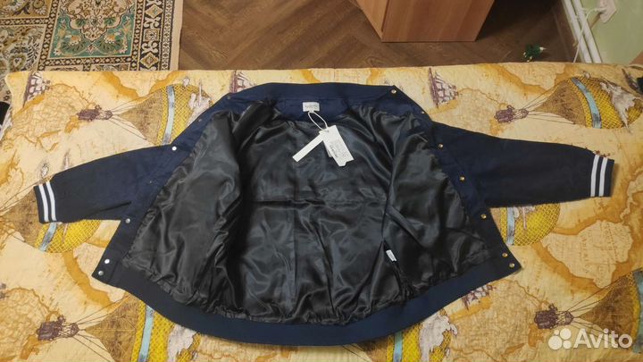 Бомбер вельветовый