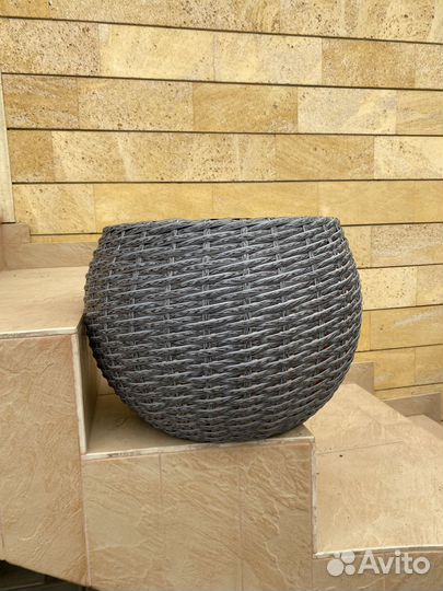 Кашпо-шарик для цветов