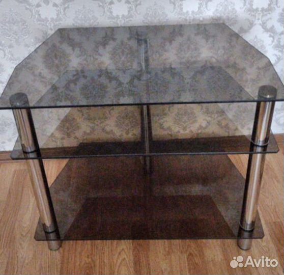 Стеклянная тумба под тв