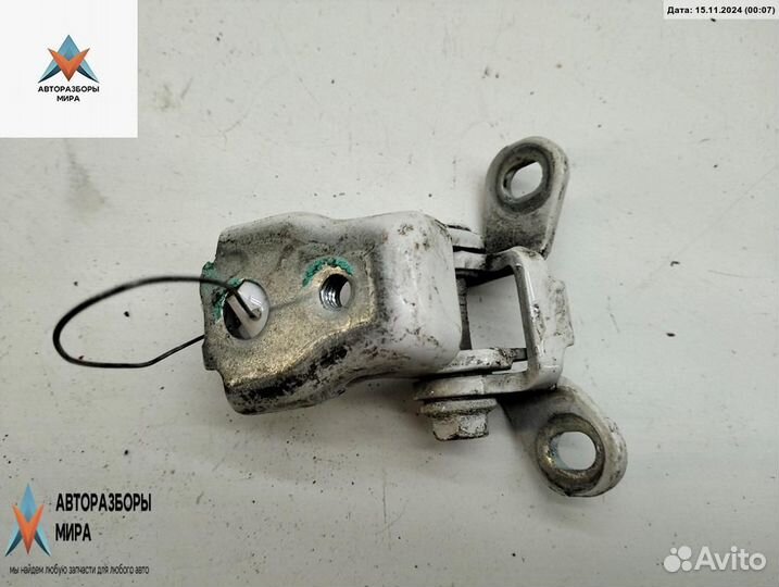 Петля двери Skoda Fabia 2 (5J) рест. 2012