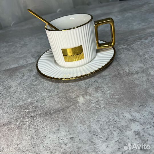 Чашка с блюдцем
