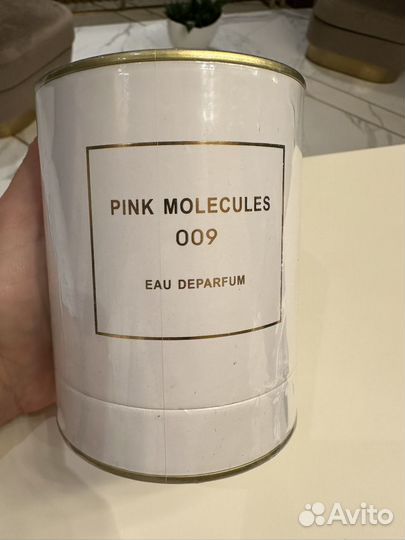 Pink molecule 009