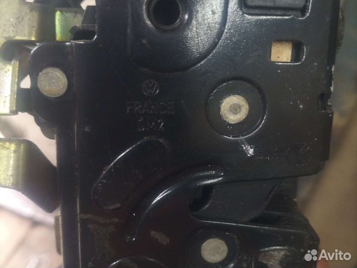 Замок на Ауди а 6с5