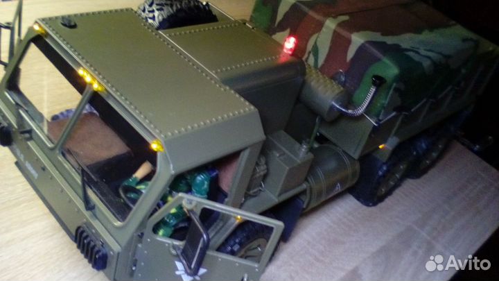 Радиоуупровляемая машина 6х6