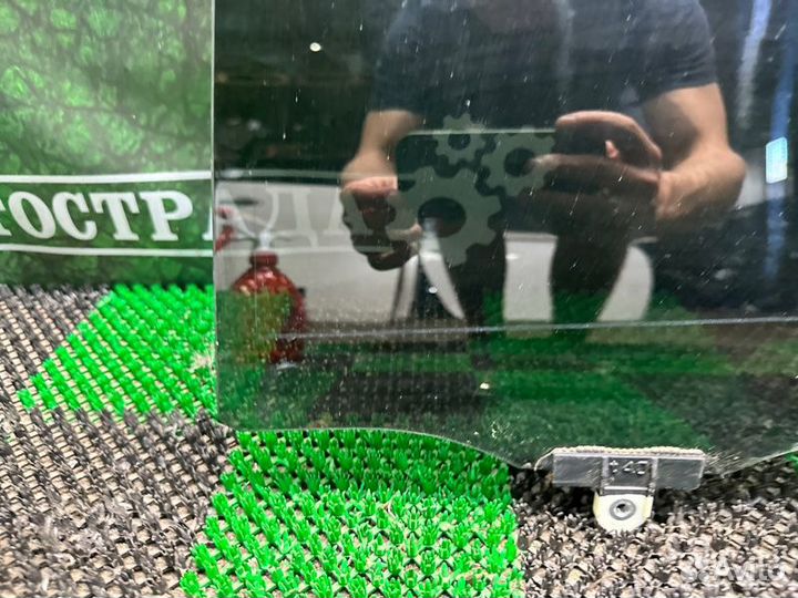 Стекло двери заднее левое Toyota Highlander U50