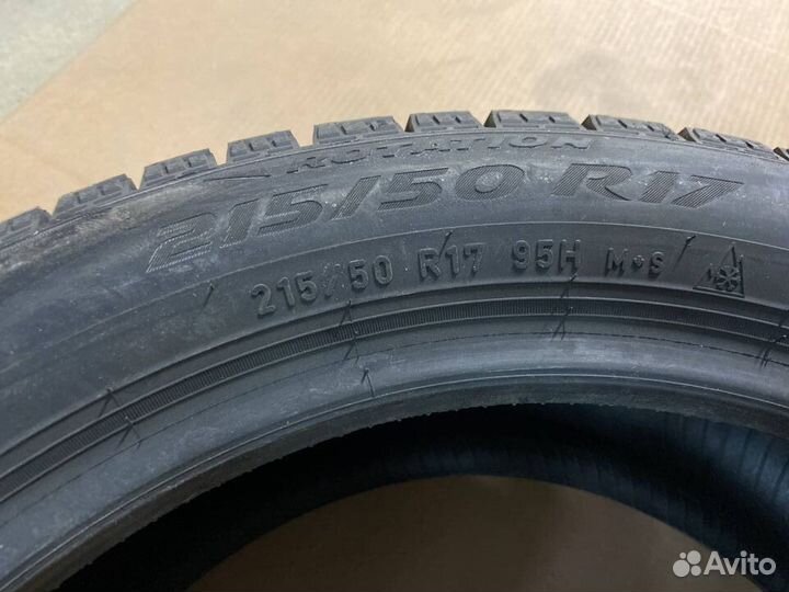 Pirelli Ice Zero FR 215/50 R17 95H