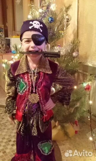 Новог-ие костюмы(пират(разбойник), черепашка-ниндз