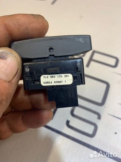 Кнопки салонные Volkswagen Touareg 7L 3.2 BAA 2004