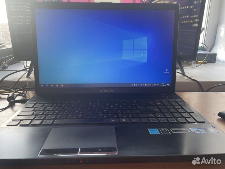 Ноутбук Samsung np300v5a