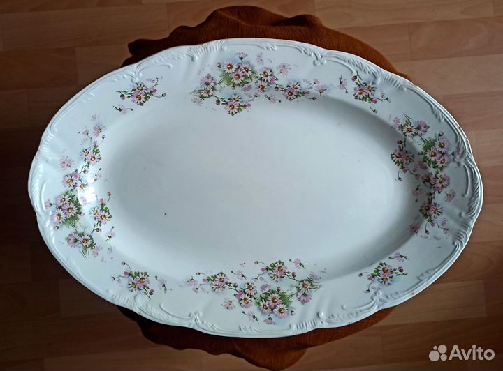 Большое блюдо фaбрики Кузнeцoвa