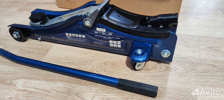 Домкрат stels 51129 гидравлический подкатной