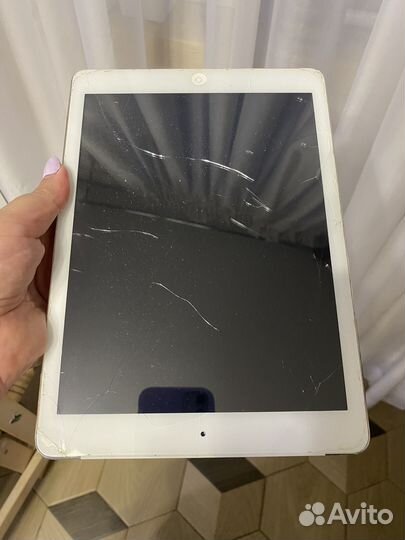 Планшет Apple iPad Air 1