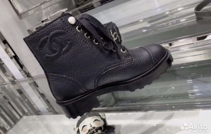 Кожаные ботинки Chanel