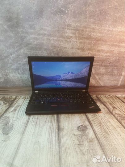 Ноутбук Lenovo thinkpad/Intel HD Graphics 3000/4gb