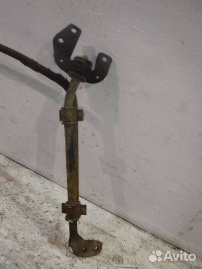 Стабилизатор передний