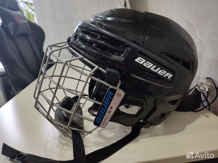 Шлем хоккейный bauer