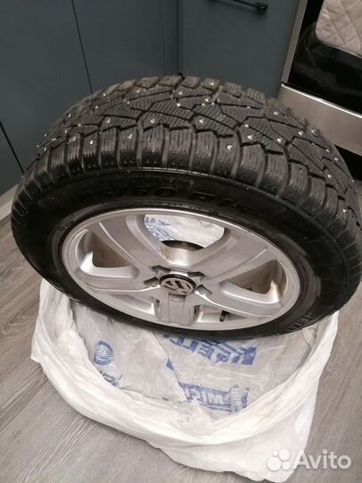 Pirelli Ice Zero 185/60 R16