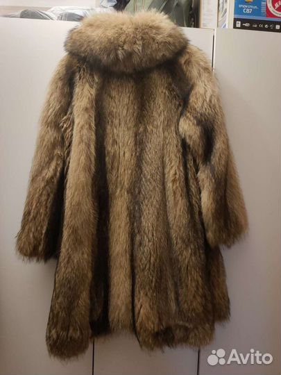 Натуральная шуба (енот)