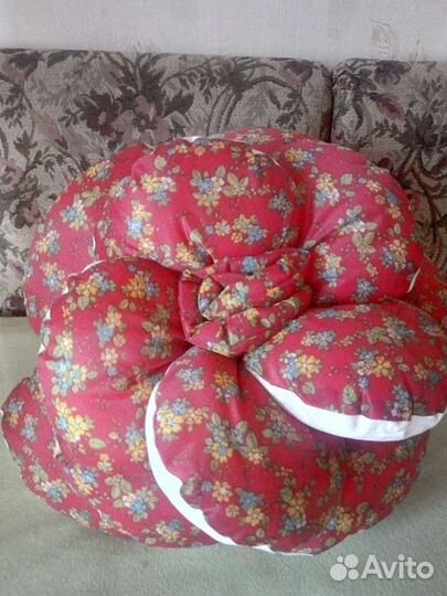 Подушка ручной работы Роза