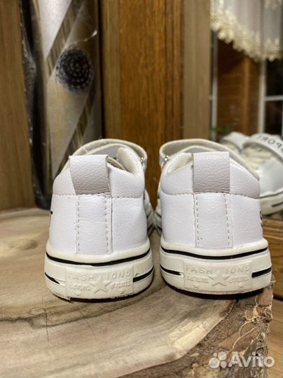 Кеды на девочку