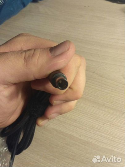 Блоки питания для ноут/монитор, кабели