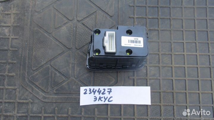 Блок кнопок управления (Hyundai Equus)