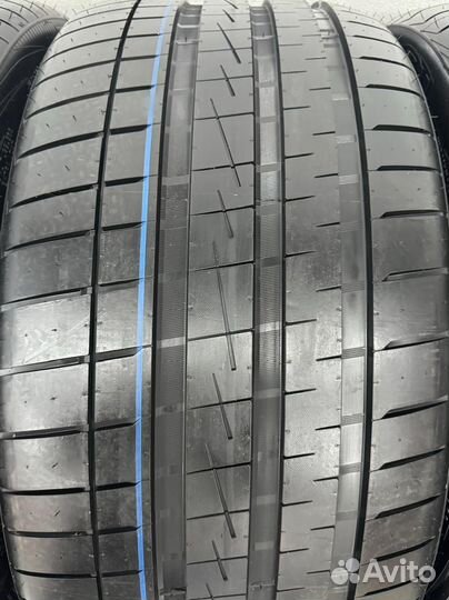 Vredestein Ultrac Vorti 295/30 R24 и 355/30 R24 110Y