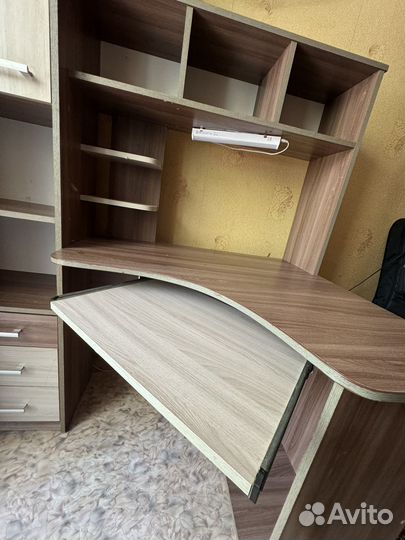 Компьютерный стол