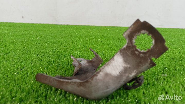 Кронштейн тормозного шланга передний левый Bmw