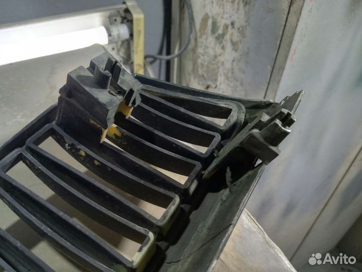 Решетка радиатора Киа Кларус