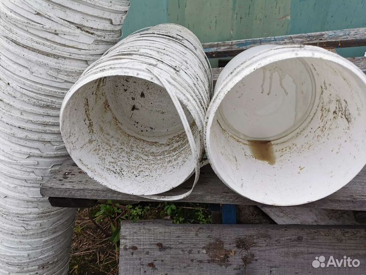 Ведро пластиковое с крышкой 5л