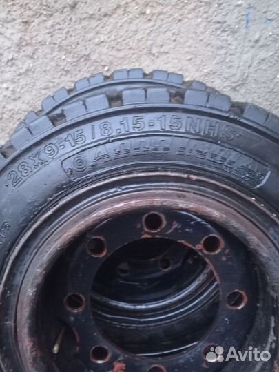 Колёса на вилочный погрузчик