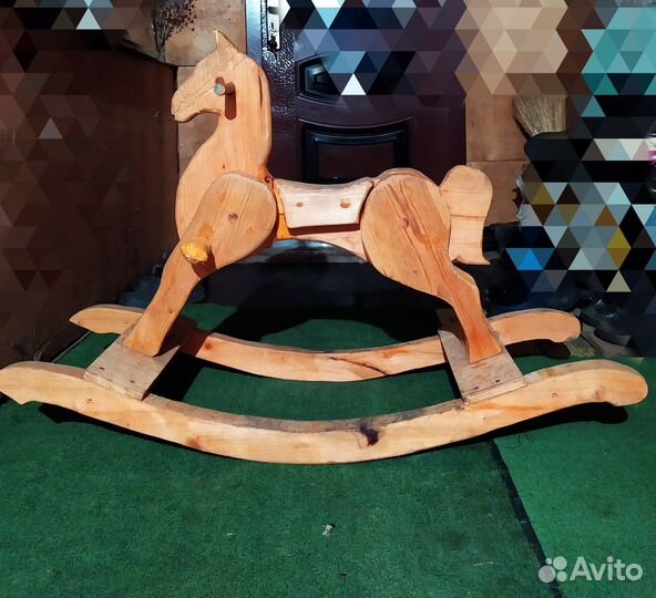 Лошадь -качалка