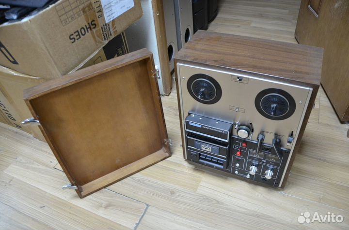 Бобинник с кассетником Akai GX-1900D