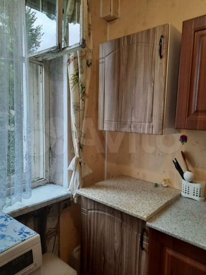 Комната 16 м² в 3-к., 4/4 эт.