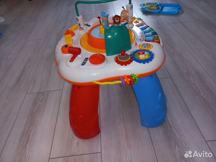 Столик игровой