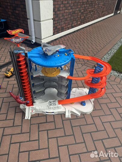 Hot wheels парковка