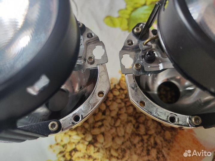 Штатные линзы Hella 3R