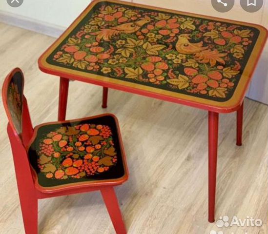 Детский стол со стулом