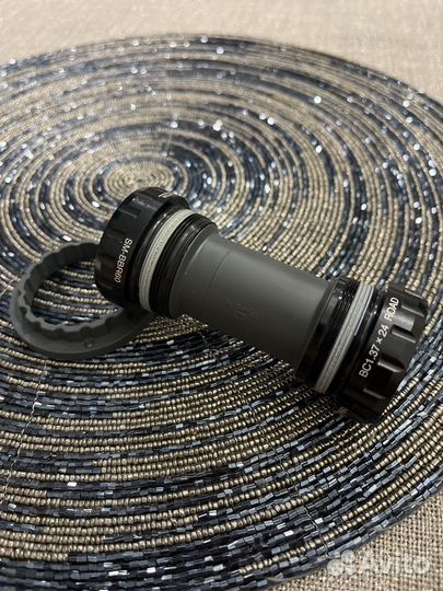 Каретка для велосипеда Shimano 105