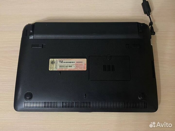 Ноутбук нетбук Asus eee pc 1011px