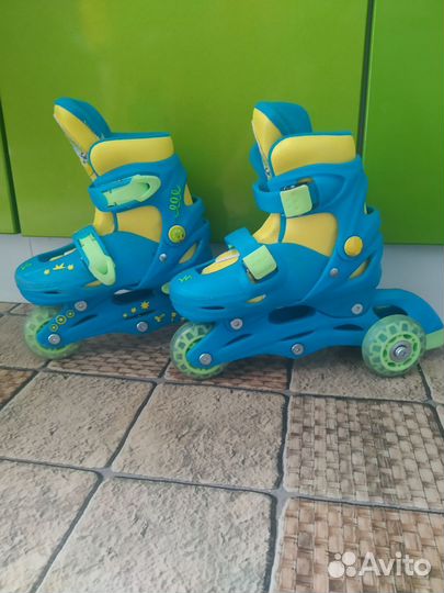Роликовые коньки детские раздвижные трёхколёсные