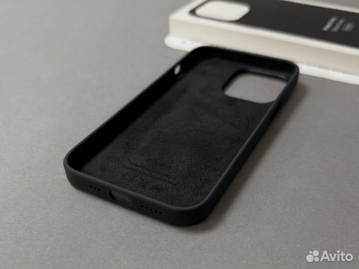 Чехол на iPhone 13 Pro Max Silicone Case