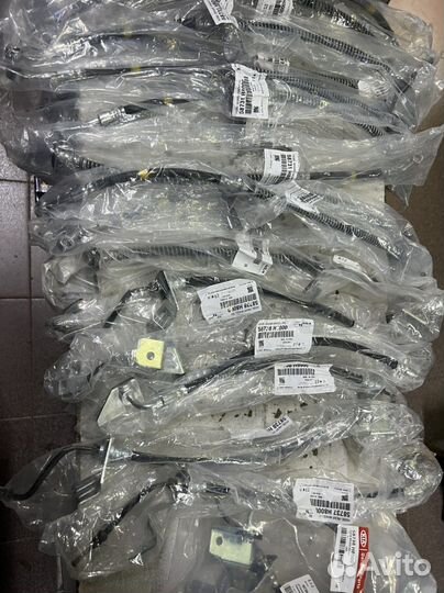 Шланг тормозной 58737-H8000 solaris 2 RIO 4